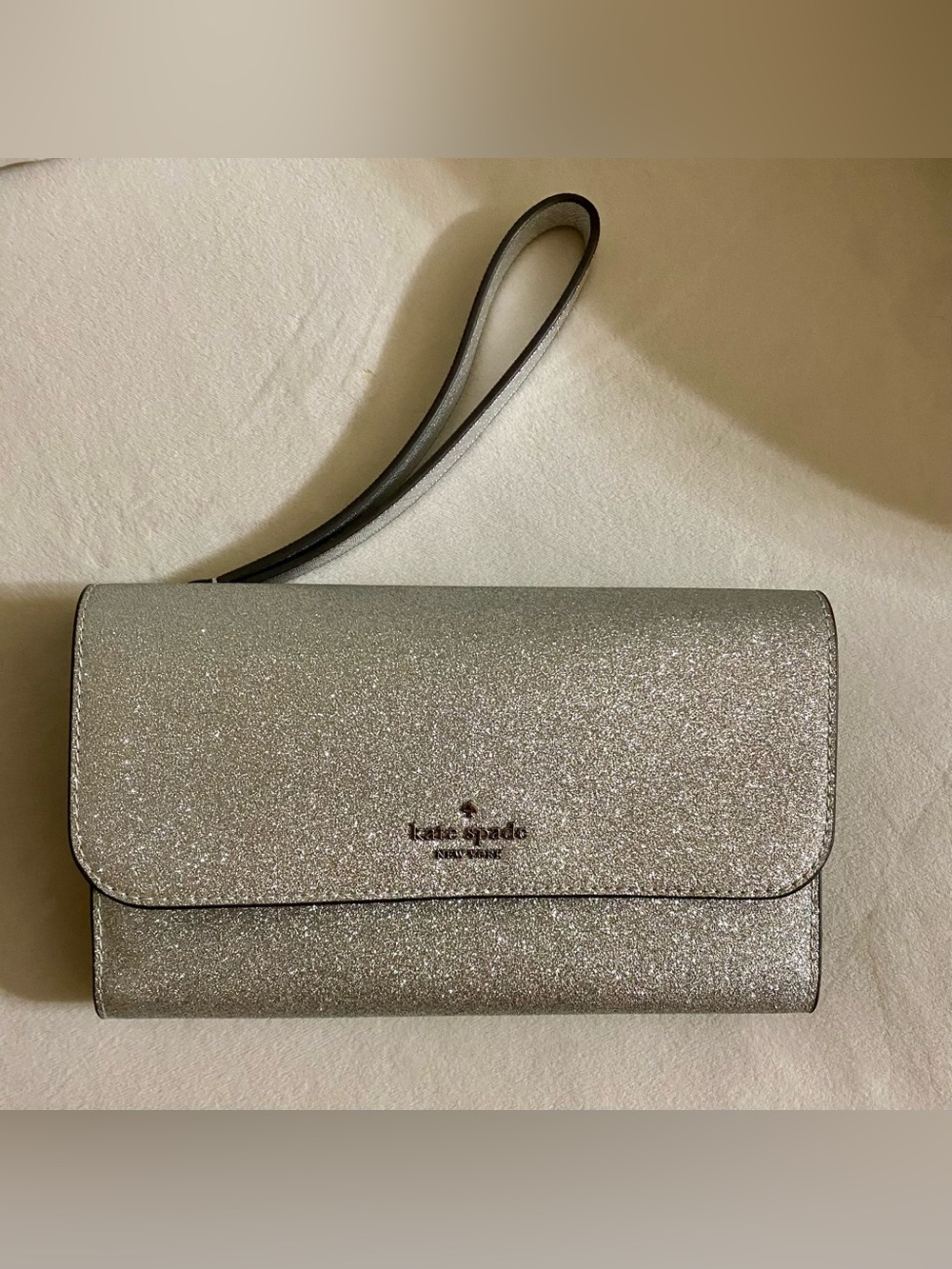 KATE SPADE Silver Glitter WRISTLET